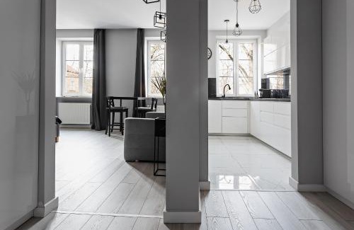 Nowe Miasto Apartamento | Quiet Apartment Koscielna Old Town