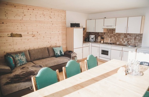 Weerberg Apartamento | Quiet apartment right on the edge of the forest with its own garden (pool/ski slope)