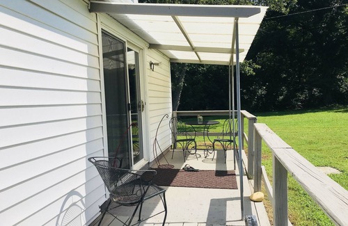 Esmont Cabaña | Tranquila Blue Ridge Mountain Cottage