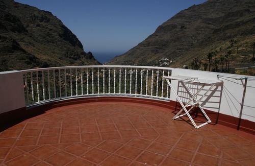 Valle Gran Rey Apartamento | Apartamento tranquilo y luminoso, con vistas cautivantes en Hamlet, con Wi-Fi