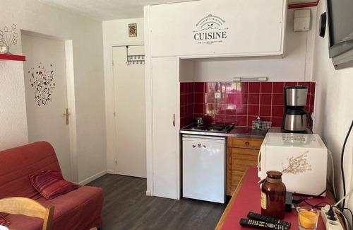 Esquieze-Sere Apartamento | Quiet, bright apartment 250m from the town center!