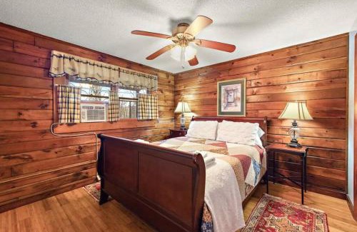 Blowing Rock Casa | Quiet cabin in the High Country