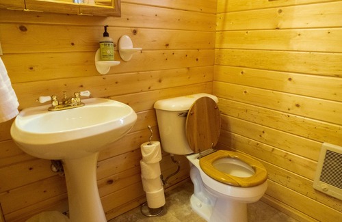 Eureka Casa | Quiet cabin located in NW Montana, minutes from town with easy access.