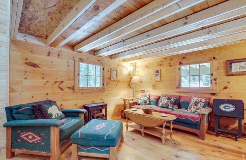 Eagle River Casa | Quiet Cabin on 5 Acres Less Than 2 Mi to Chain O Lakes