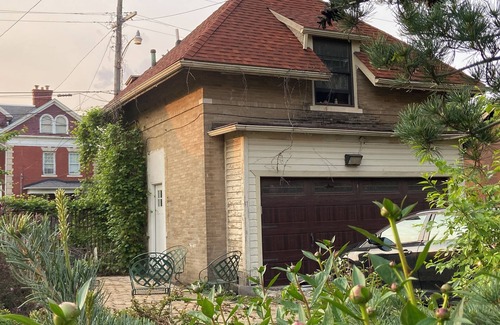 Detroit Apartamento | Quiet carriage house in historic Detroit neighborhood - 10 minutes from downtown
