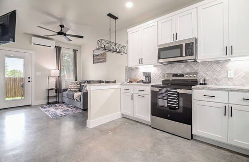 Fredericksburg Casa | Quiet Casita With Hot Tub six Minutes From Downtown!