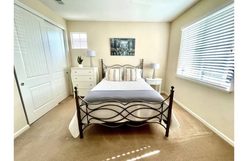 Nut Tree Casa | Quiet, clean one bedroom in spacious home.