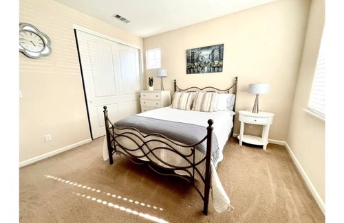 Nut Tree Casa | Quiet, clean one bedroom in spacious home.