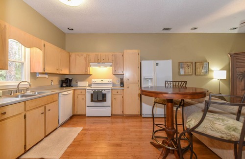 Richmond Hill Casa | Quiet Coastal Home Savannah Ft Stewart GA