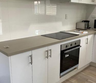 Moranbah Apartamento | Quiet, Cool & Modern 3BR