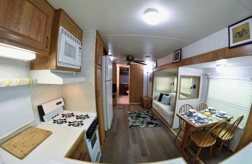 Hiawassee Casa | Quiet Cottage Camper w/ WiFi Near Lake Chatuge