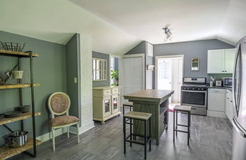 Little Compton Cabaña | Quiet Cottage Retreat