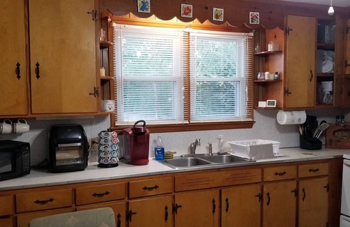 Danville Casa | Quiet Country Getaway in Danville for Traveling Workers!