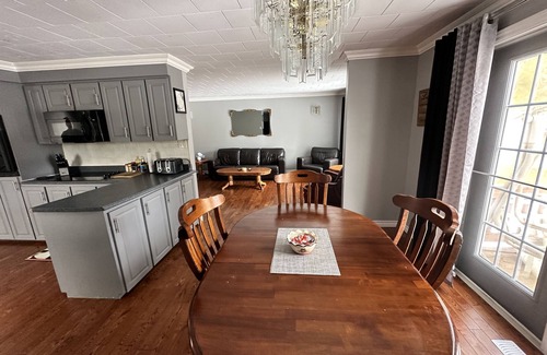 Stephenville Casa | Quiet Country style living, your home away from home.