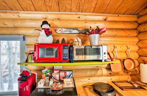 Winchester Apartamento | Quiet Couples Retreat Studio by Winchester Lake!