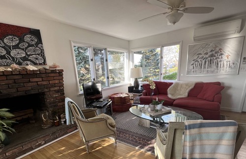 Fairfield Cabaña | Quiet, Cozy, Coastal Beach Cottage, adjacent to Jennings Beach!
