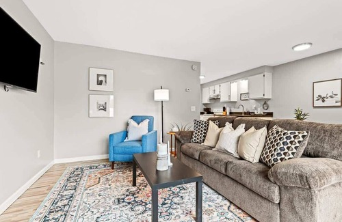Mount Clemens Apartamento | Quiet Cozy End Unit Near Mt. Clemens Downtown