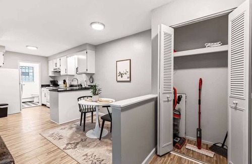 Mount Clemens Apartamento | Quiet Cozy End Unit Near Mt. Clemens Downtown