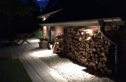Poppenbull Casa | Tranquilo, acogedor, sauna y chimenea, amplio jardín, terraza orientada al sur con parrilla de gas
