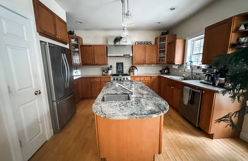 Saratoga Springs Casa | Quiet Cul-De-Sac w/Pool, 2-3 miles to Town & Track