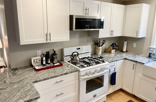 East Harwich Casa | Tranquilo Cul-de-Sac, Red River Beach y Rail Trail Minutos de distancia