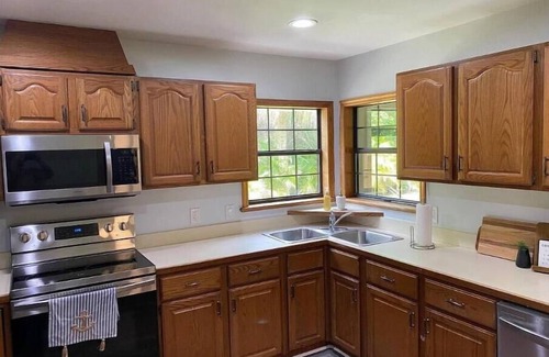 Vero Beach Casa | Quiet cul-de-sac spacious home, 15 minutes from the beach!
