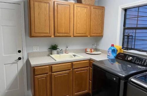 Vero Beach Casa | Quiet cul-de-sac spacious home, 15 minutes from the beach!