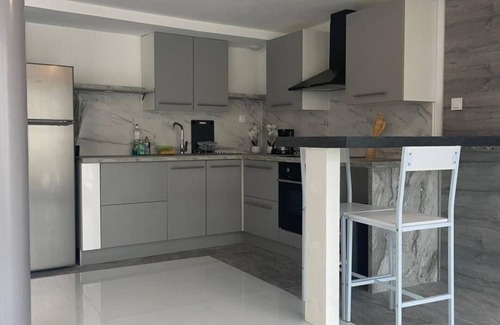 Longvic Casa | Quiet duplex with terrace 3min from Dijon + ring road. Ideal for professionals on the move