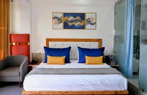 Haldwani Hotel | Quiet Edge Resort A Luxury Room With Balcony By Anvi Retreat