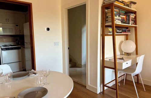 Upper Rockridge Apartamento | Apartamento tranquilo y elegante con hermosas vistas y jardines en terrazas