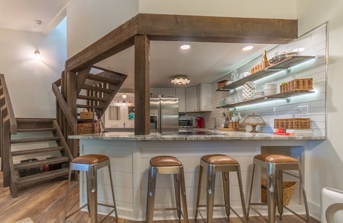 Fontana Condominio | Quiet Escape to Abbey Springs