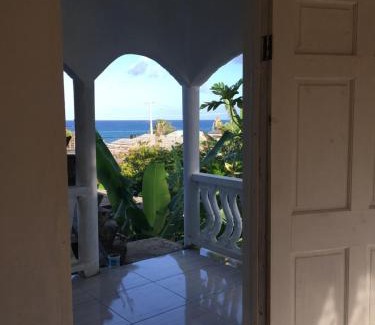 Moore Town Casa | Quiet Escape Long Bay