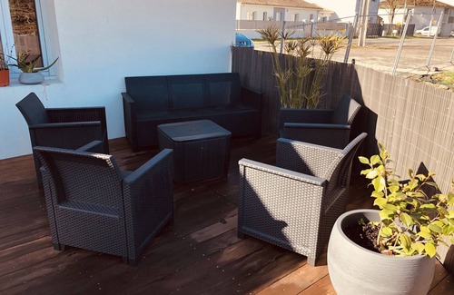 Saint-Medard-en-Jalles Casa | Quiet family home 15 min from Bordeaux