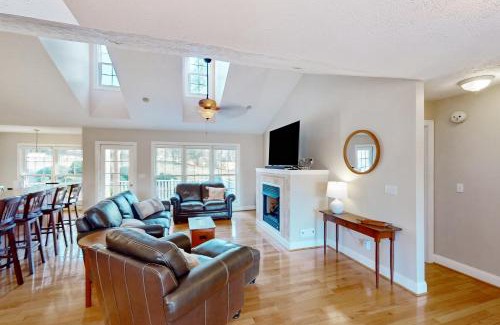 Huddleston Casa | Quiet Fairways