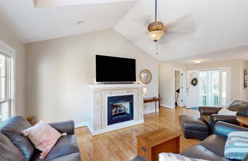 Huddleston Casa | Quiet Fairways