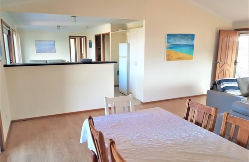 District Council of the Copper Coast Casa | Quiet, family-friendly house, 500m from the beach, great for kids, free WiFi