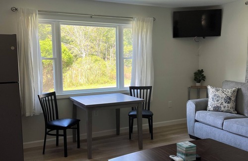 Deer Isle Cabaña | Quiet, family friendly cottage
