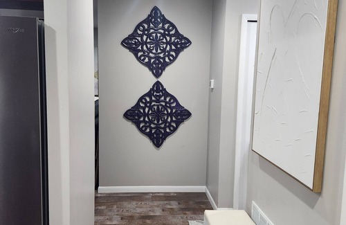 Farmington Hills Casa | Quiet Family Oasis in Farmington Hills, Sleeps 6-10. 20 miles from Downtown