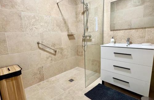 Saint Antoine Apartamento | Quiet Flat with view and Swimming pool