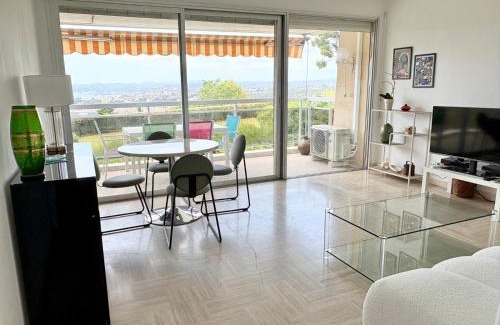 Saint Antoine Apartamento | Quiet Flat with view and Swimming pool