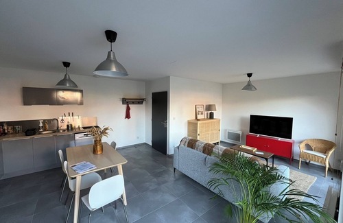 La Chapelle-d'Armentieres Casa | Quiet, cosy gîte in renovated farmhouse