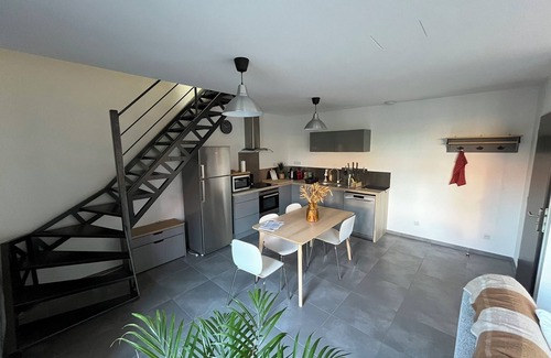 La Chapelle-d'Armentieres Casa | Quiet, cosy gîte in renovated farmhouse