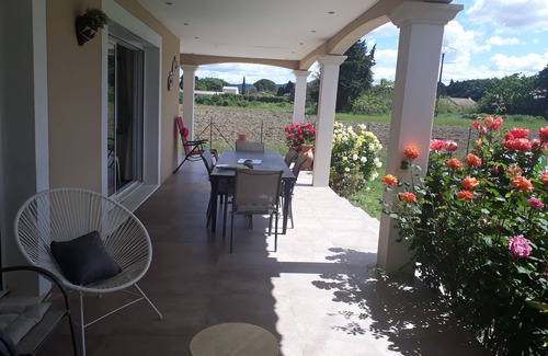 Sainte-Cecile-les-Vignes Casa | VILLA EN PROVENCE EN TRANQUILA