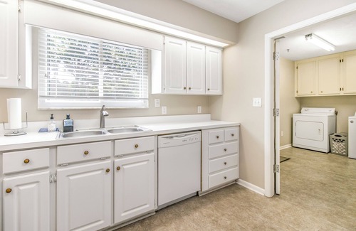 Gainesville Casa | Quiet Gainesville 3BR 2BA - Extended Stay