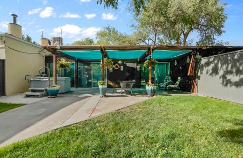 Clifton Casa | Quiet Garden Sanctuary home