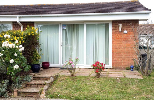 St Margaret's at Cliffe Casa | Quiet Holiday Park Bungalow