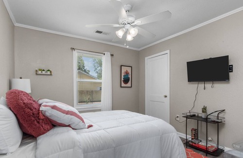 Pasadena Casa | Quiet get away close to restaurants and shopping