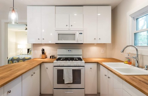 Travis Heights Apartamento | Camina a todo, desde un hermoso apartamento privado cerca del centro y SoCo