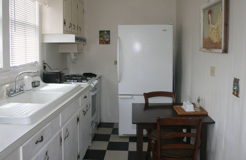 Madison Apartamento | Quiet Getaway! Visit Madison Blue Springs State Park or see the Manatee!
