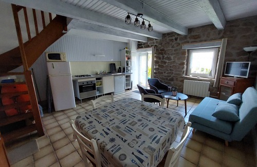 Tregunc Casa | Quiet gîte in an old farmhouse, 10 minutes' walk from the beach